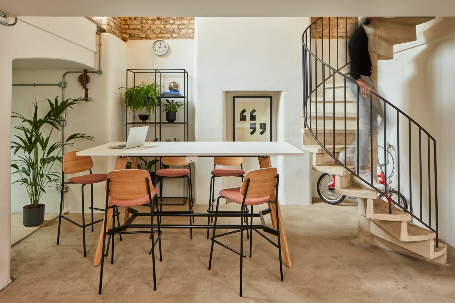 Hub High Meeting Table 1 Hub High Meeting Table