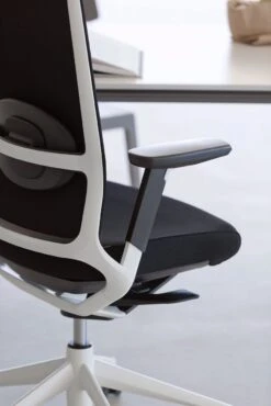 TNK 500 Mesh Back Task Chair -Office Supermarket Store tnk 500 mesh back task chair task chair actiu 677158