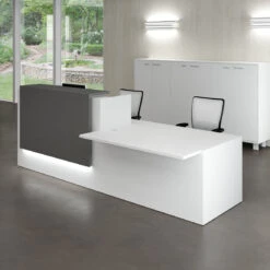 Z2 Straight Reception Desk With DDA